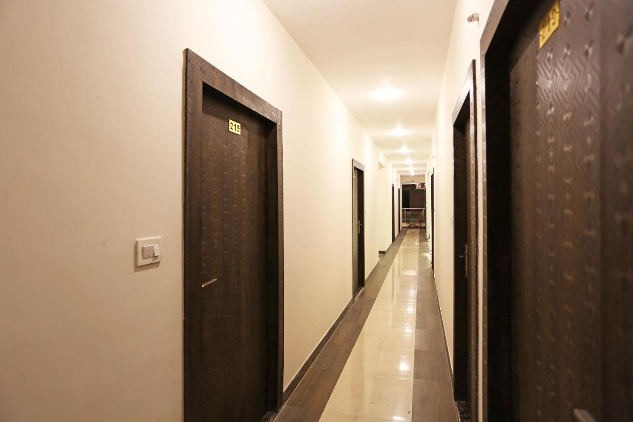 Oyo 9476 Hotel Mittal Kota  Buitenkant foto