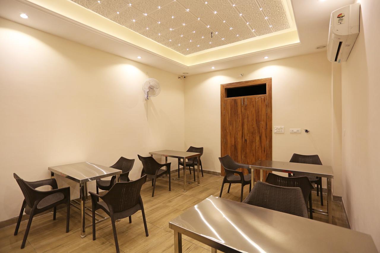 Oyo 9476 Hotel Mittal Kota  Buitenkant foto